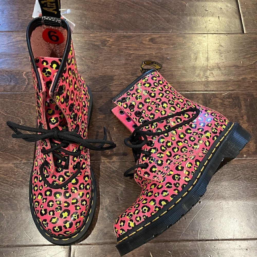 Dr Martens 1460 Leopard Smooth Leather Lace Up Boots Hot Pink NWT - Picture 2 of 8